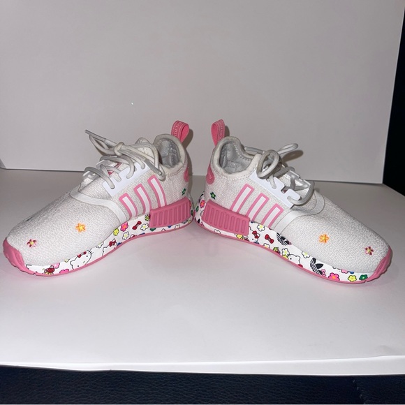 Hello kitty adidas size 8K - Picture 7 of 13